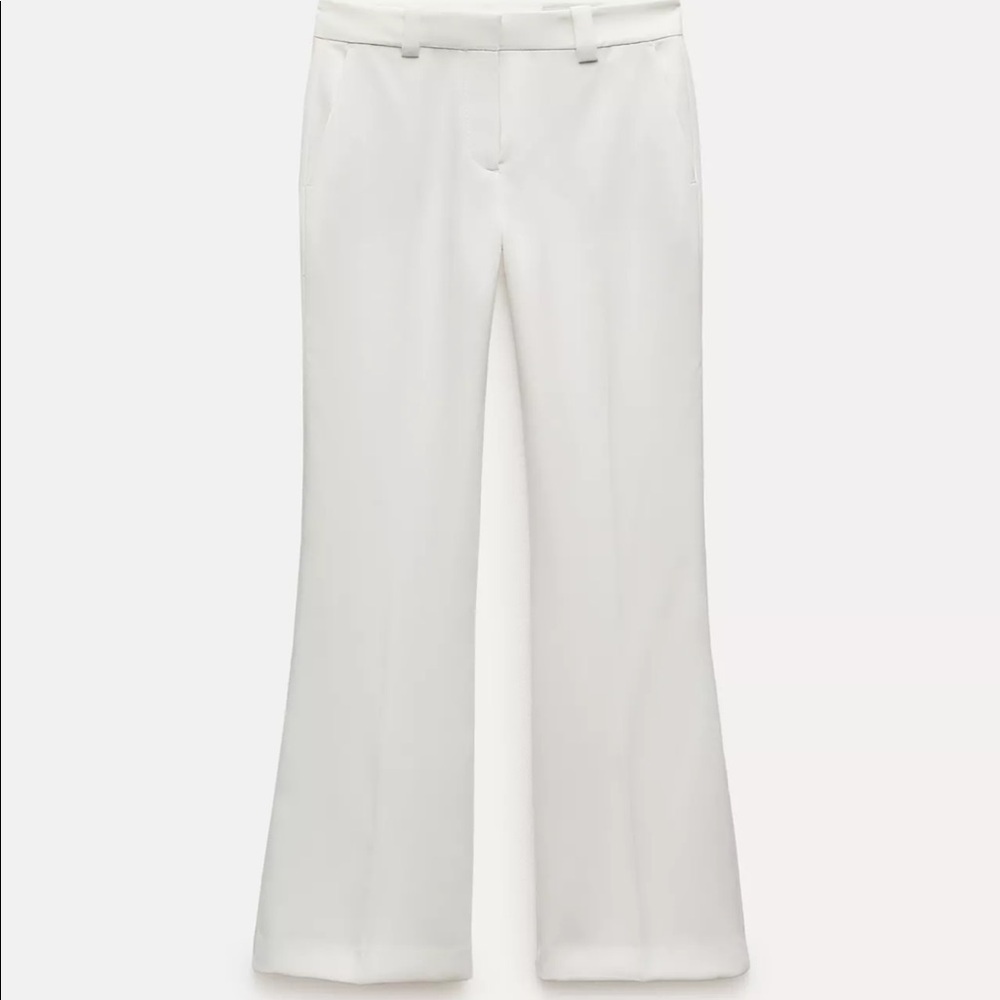 Zara white pants , flare size Medium, color ecru